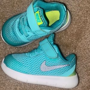 NIKE free sneakers